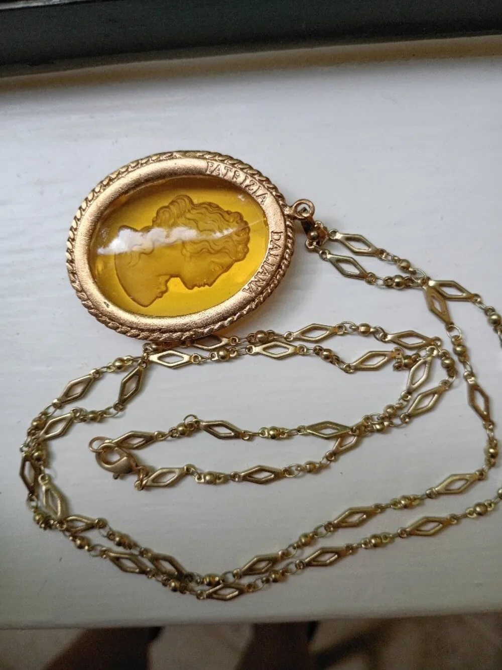 Patrizia Daliana reversed carved citrine glass intaglio cameo pendant necklace